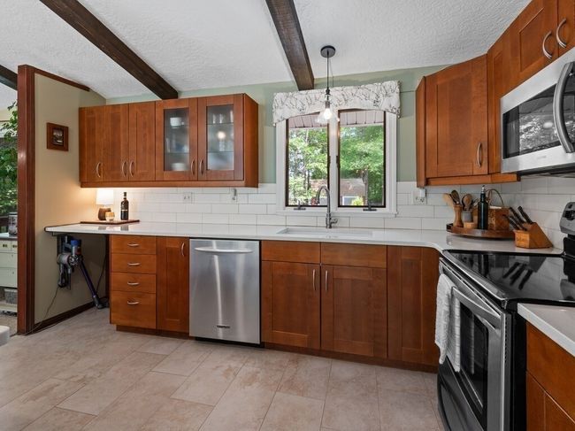 190 Stafford St, House other with 3 bedrooms, 2 bathrooms and 8 parking in Charlton MA | Image 13