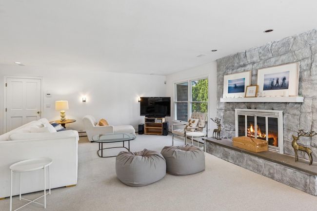 8 Niamogue Ln, House other with 3 bedrooms, 2 bathrooms and null parking in Quogue NY | Image 8