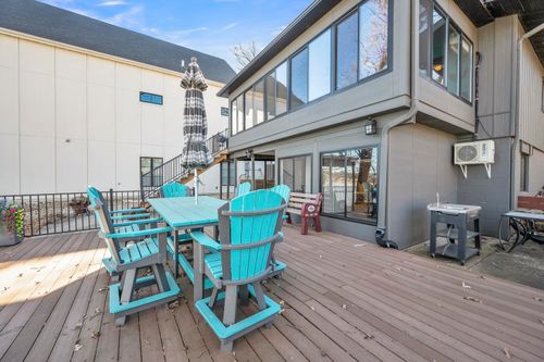 16596 255th Ave, Spirit Lake, IA, 51360-7006 | Card Image