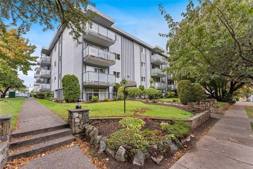 302-305 Michigan St, Victoria, BC, V8V1R6 | Card Image