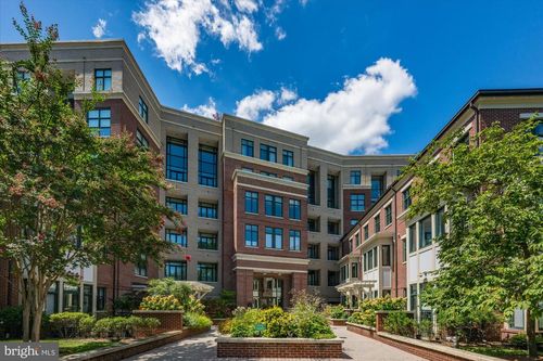 apt-507-4750 41st St Nw, WASHINGTON, DC, 20016-1726 | Card Image