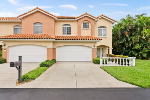 6323 Vista Verde Dr E, St Petersburg, FL, 33707-6910 | Card Image