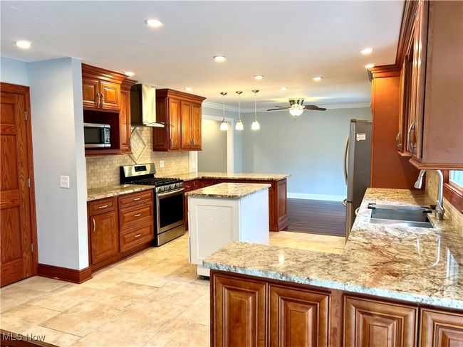 2118 W Royalton Rd, House other with 4 bedrooms, 3 bathrooms and null parking in Broadview Heights OH | Image 13