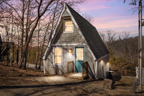 1082 Black Oak Resort Ln, Lampe, MO, 65681-7103 | Card Image