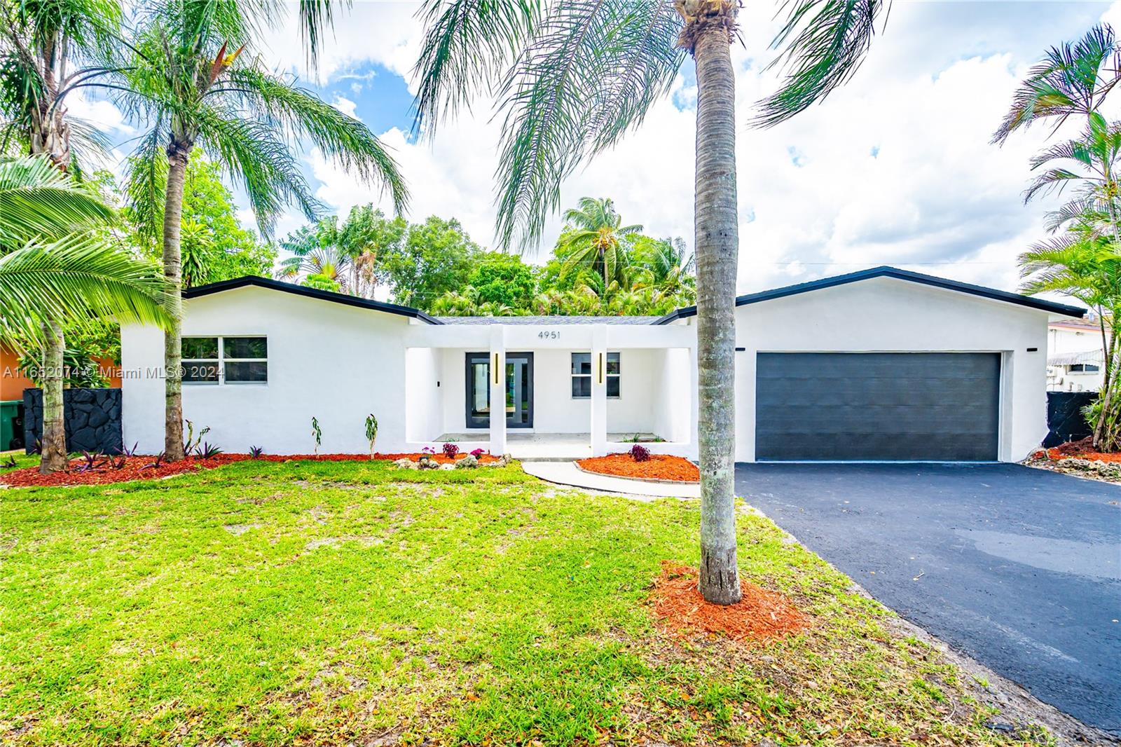 88th Ter, Cooper City, FL 33328