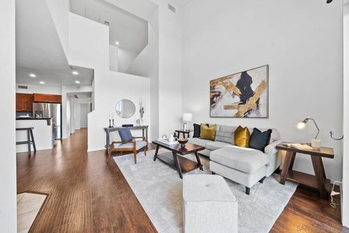 5439 Soho View Ter, San Diego, CA, 92105-2391 | Card Image