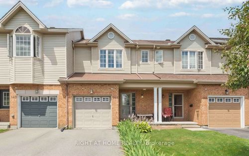 142 Lokoya St, Kanata, ON, K2S0J4 | Card Image