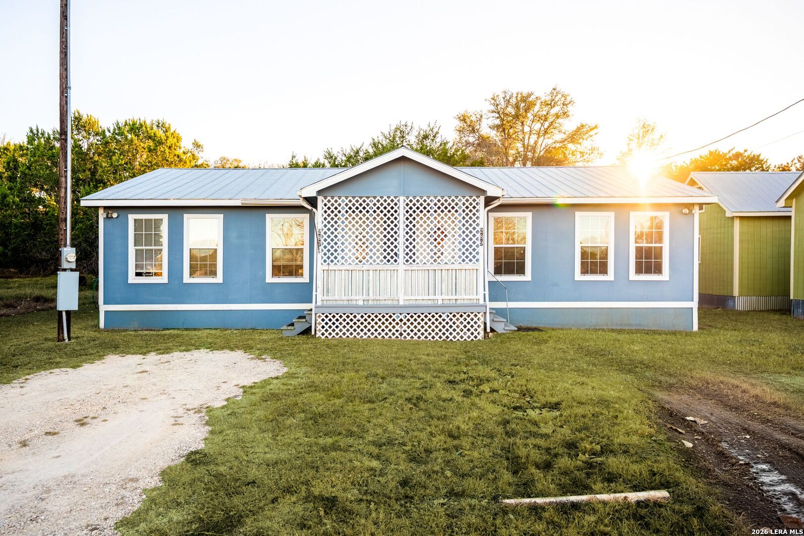 Residential Income in Bandera 4