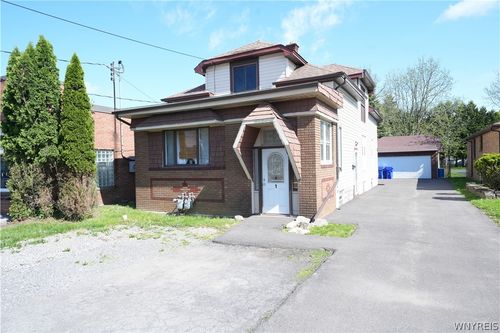 1-3912 Seneca St, West Seneca, NY, 14224-3411 | Card Image