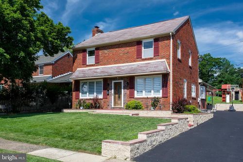 50 Schoolhouse Ln, BROOMALL, PA, 19008-1817 | Card Image