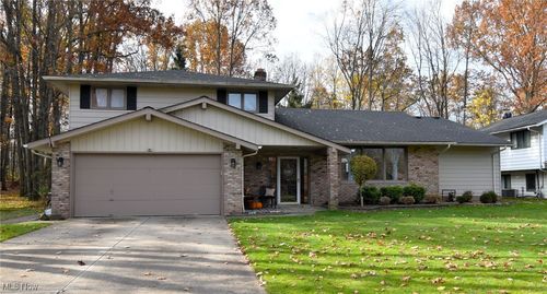 6498 Woodbury Drive, Solon, OH, 44139 | Card Image