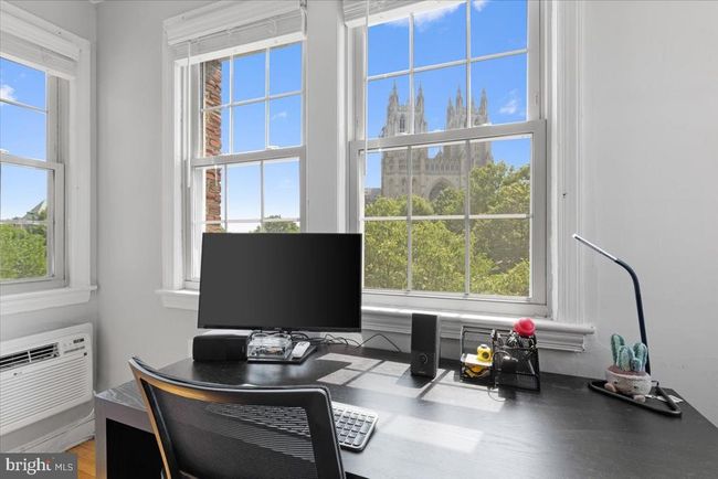 APT-402 - 3028 Wisconsin Ave Nw, Condo with 2 bedrooms, 2 bathrooms and null parking in WASHINGTON DC | Image 13