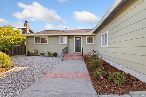 437 Ely Blvd S, Petaluma, CA, 94954-3811 | Card Image
