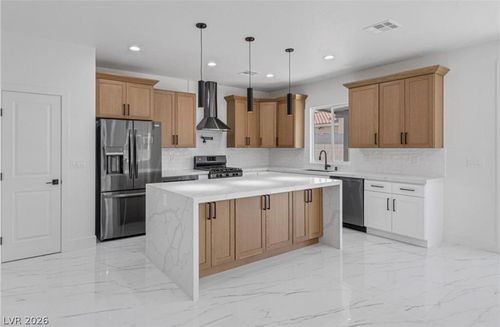 4035 Welter Ave, Las Vegas, NV, 89104-5246 | Card Image