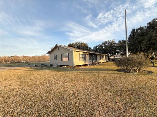 709 Magnolia Ridge Rd, Boutte, LA, 70039-3226 | Card Image