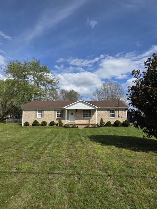 205 Peachtree St, Unionville, TN, 37180-4911 | Card Image
