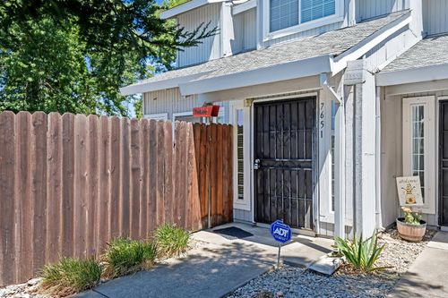 7651 Roberta Ln, Antelope, CA, 95843-2354 | Card Image