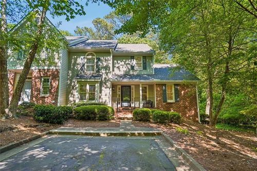 301 River Glen Dr, Roswell, GA, 30075-4874 | Card Image