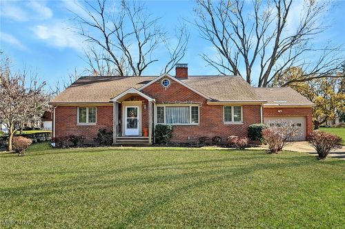 8591 Riverview Road, Brecksville, OH, 44141 | Card Image