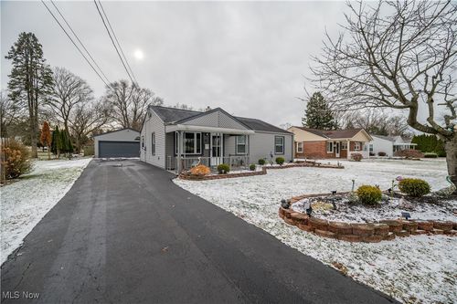 121 Centervale Ave, Boardman, OH, 44512-4523 | Card Image