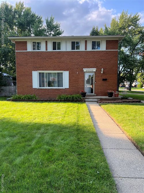 20120 Covington Pkwy, Southfield, MI, 48076-2445 | Card Image