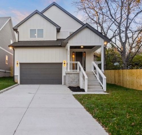 3826 Saunders Ave, Nashville, TN, 37216-2022 | Card Image