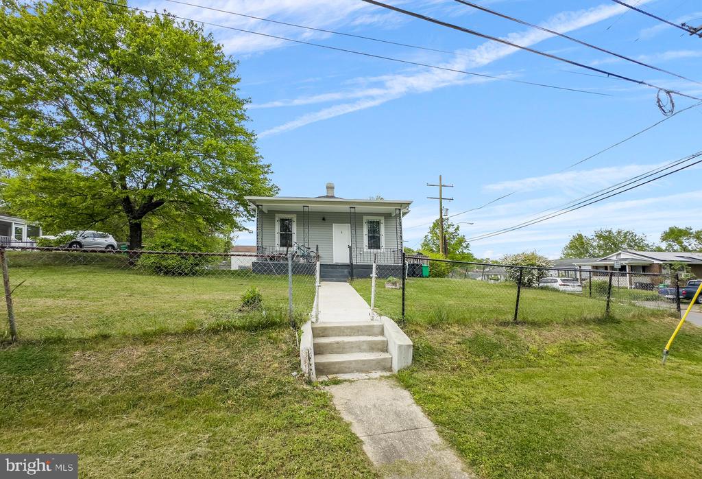 Jefferson Heights Dr, Fairmount Heights, MD 20743
