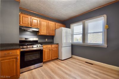 1527 E 298th Street, House other with 3 bedrooms, 1 bathrooms and null parking in Wickliffe OH | Image 2