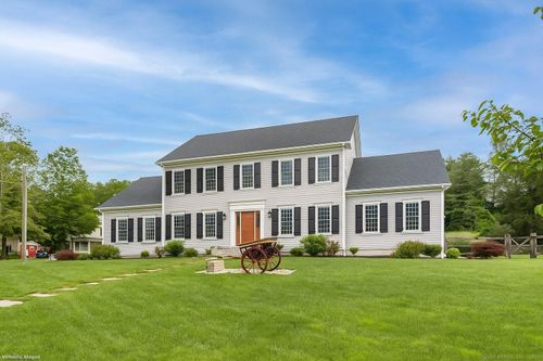 81 Chalybes Rd W, Roxbury, CT, 06783-1418 | Card Image