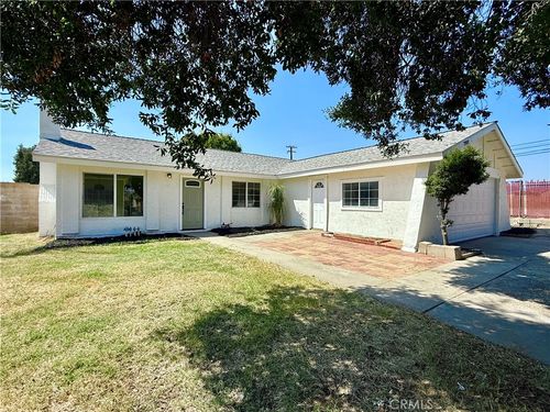 7702 Newport Ct, Fontana, CA, 92336-2616 | Card Image