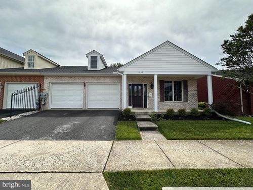 1846 Meridian Dr, HAGERSTOWN, MD, 21742-1232 | Card Image
