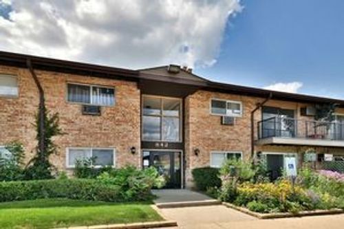 apt-107-842 E Old Willow Rd, Prospect Heights, IL, 60070-2119 | Card Image