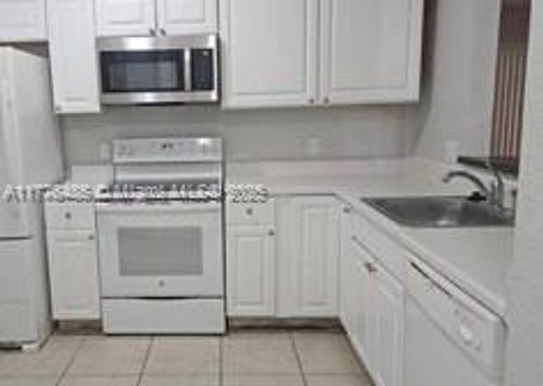 apt-414-1091 Golden Lakes Blvd, West Palm Beach, FL, 33411-3321 | Card Image