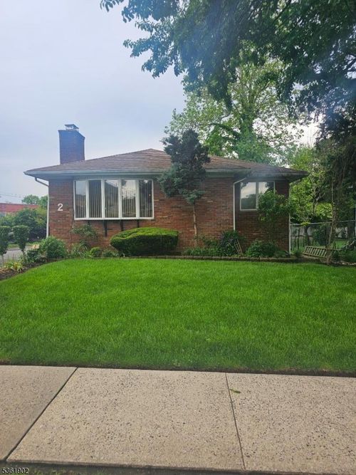 1-2 Crestview Ave, Vauxhall, NJ, 07088-1202 | Card Image