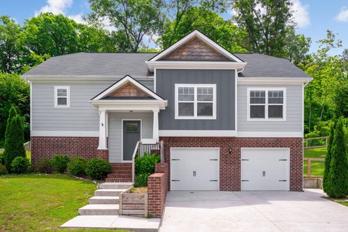 9302 Freemont Way, Hixson, TN, 37343-5888 | Card Image