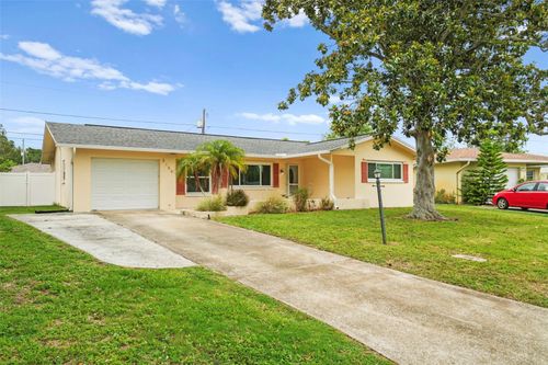 2169 Pine Ridge Dr, CLEARWATER, FL, 33763-1330 | Card Image