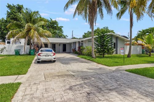 4-rent-10615 Sw 200th St, Cutler Bay, FL, 33157-8522 | Card Image