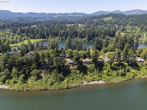 632 Skamania Landing Rd, Stevenson, WA, 98648-6140 | Card Image