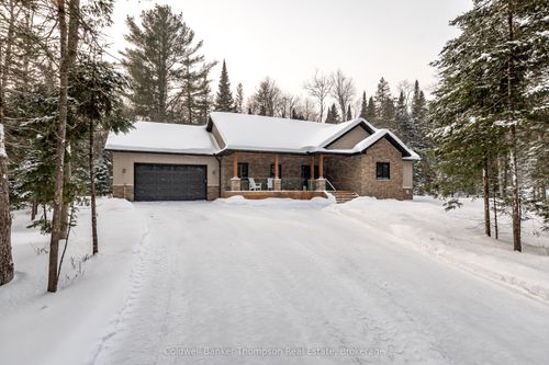 27 Crimson Lane, Huntsville, ON, P0B1L0 | Card Image