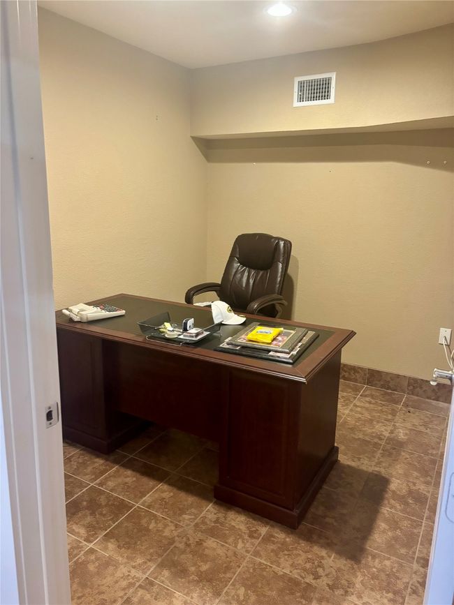106 E Brown St, Home with 0 bedrooms, 0 bathrooms and null parking in Ennis TX | Image 16