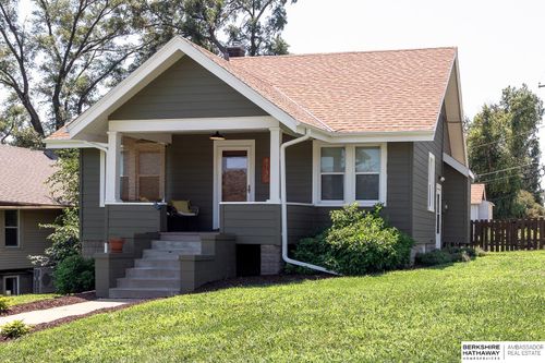 4735 Erskine St, Omaha, NE, 68104-4535 | Card Image