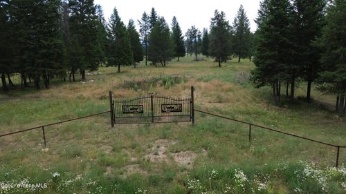 2-22 Mohawk Dr, Athol, ID, 83801-8060 | Card Image