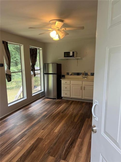 779 Cascade Dr, Forest Park, GA, 30297-1040 | Card Image