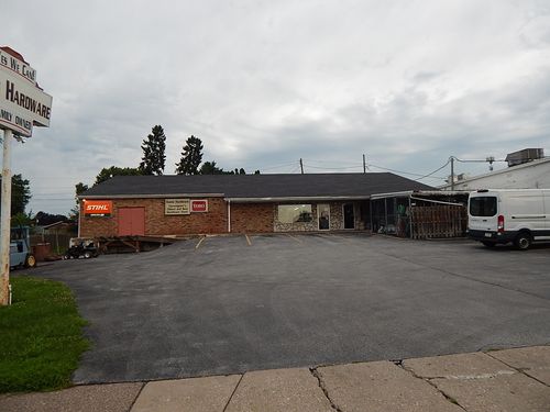 1716 W 37th St, Davenport, IA, 52806-5440 | Card Image