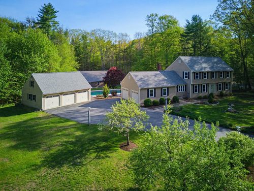 17 Dudley Rd, Brentwood, NH, 03833-6229 | Card Image