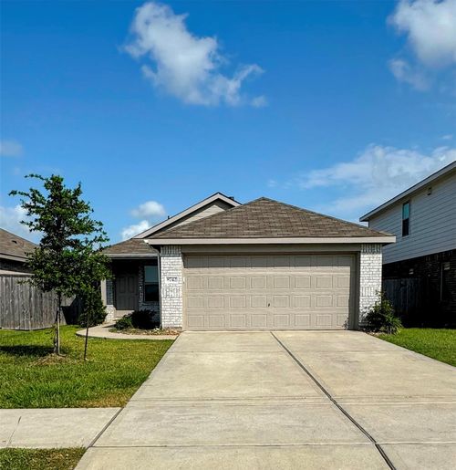 8742 Bar Harbor Dr, Baytown, TX, 77521-5134 | Card Image