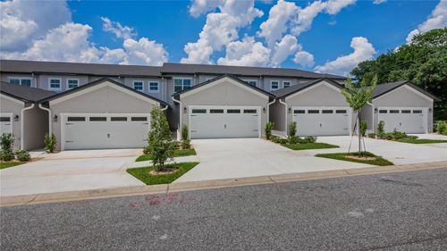 8584 Magnificent Ln, GROVELAND, FL, 34736-0017 | Card Image