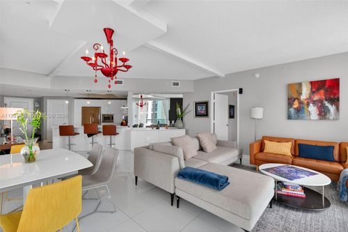 3-1804-250 Sunny Isles Blvd, Sunny Isles Beach, FL, 33160-4667 | Card Image