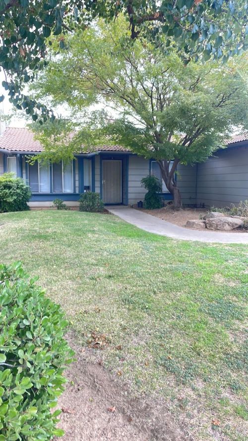 3782 N Cleo Ave, Fresno, CA, 93722-1122 | Card Image