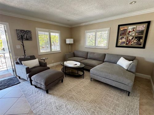 213-1460 Ne 18th St, Fort Lauderdale, FL, 33305-3343 | Card Image